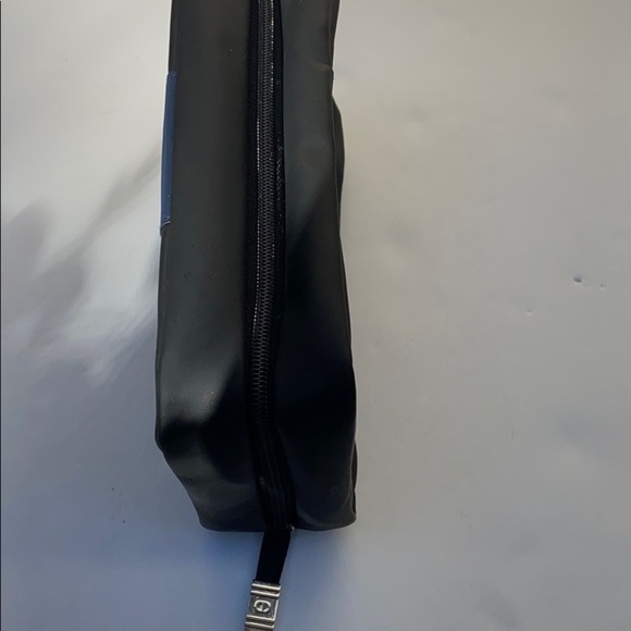 Christian Dior Makeup Case - Picture 14 of 16